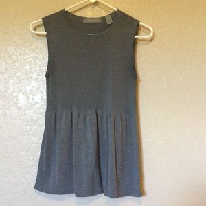 Liz Clairborne Gray Sleeveless Knit Top